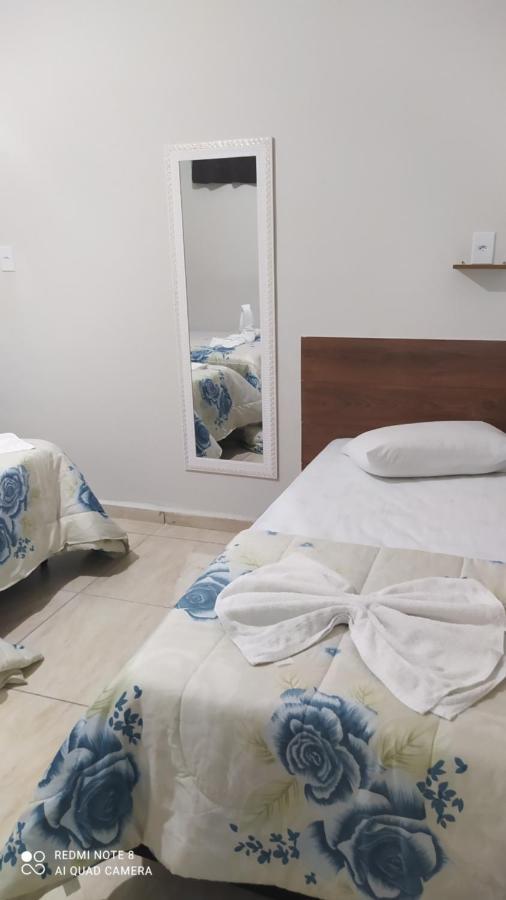 Pousada Quarto Com Tv,Ar,Frigobar,Wifi E Garagem Aparecida  Zewnętrze zdjęcie
